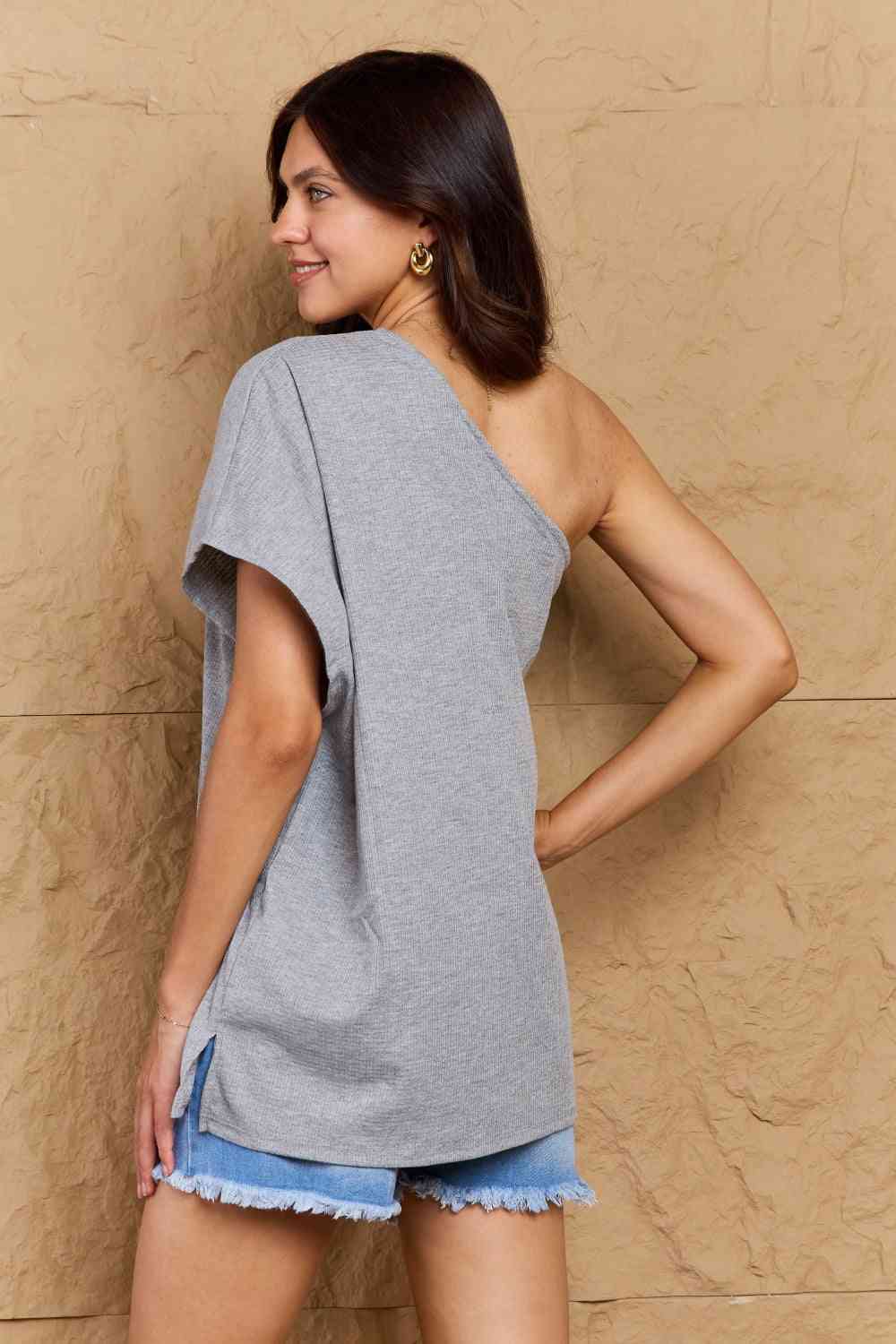 Ninexis in My Groove One Shoulder Loose Top