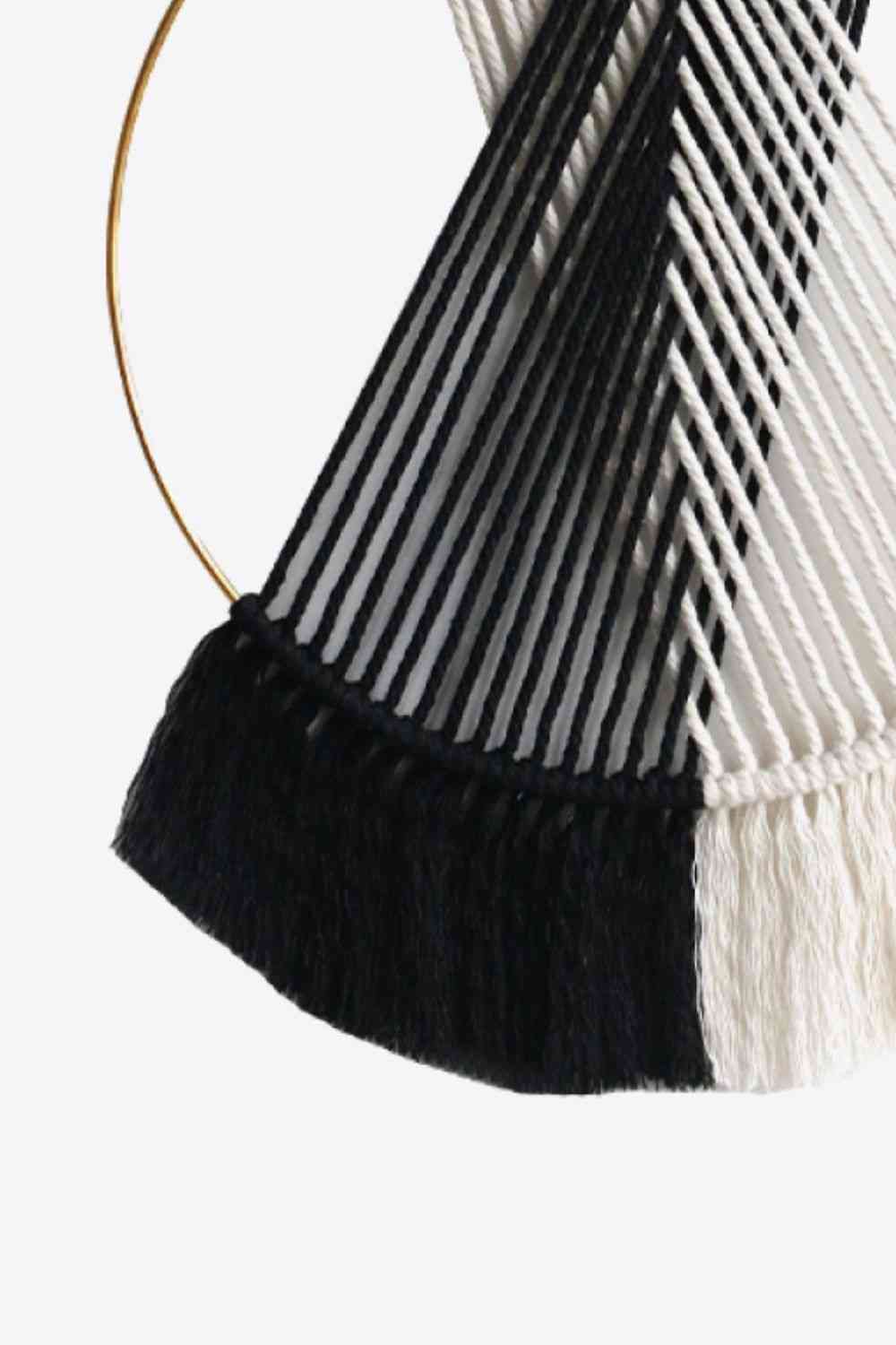 Contrast Fringe Round Macrame Wall Hanging