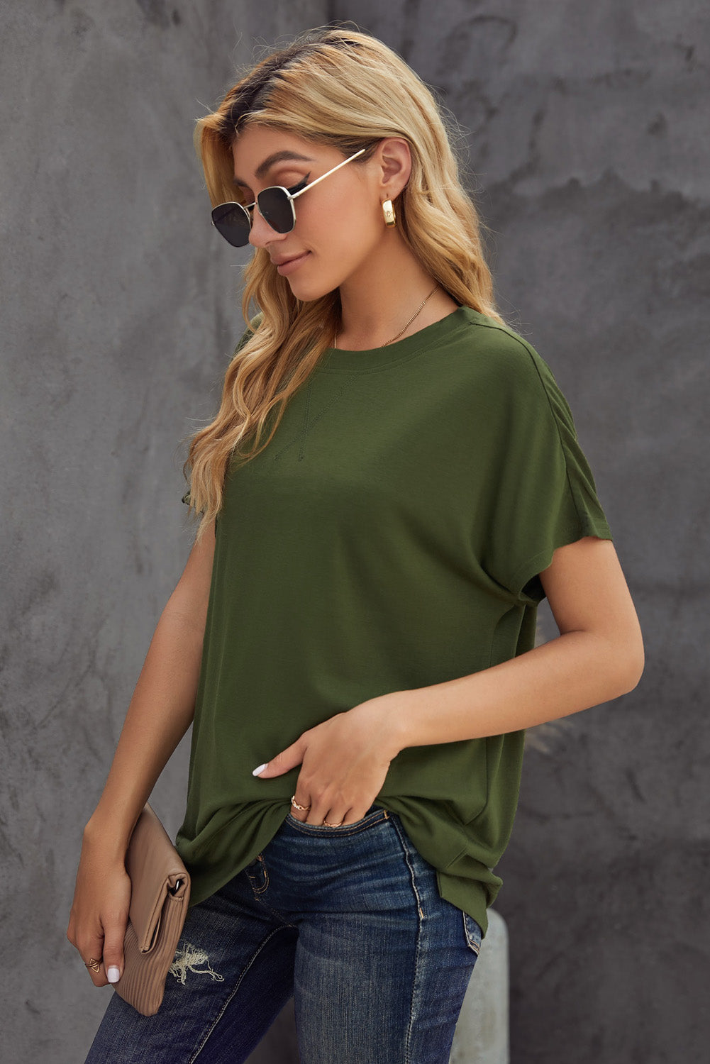 Round Neck Short Sleeve Solid Color Tee